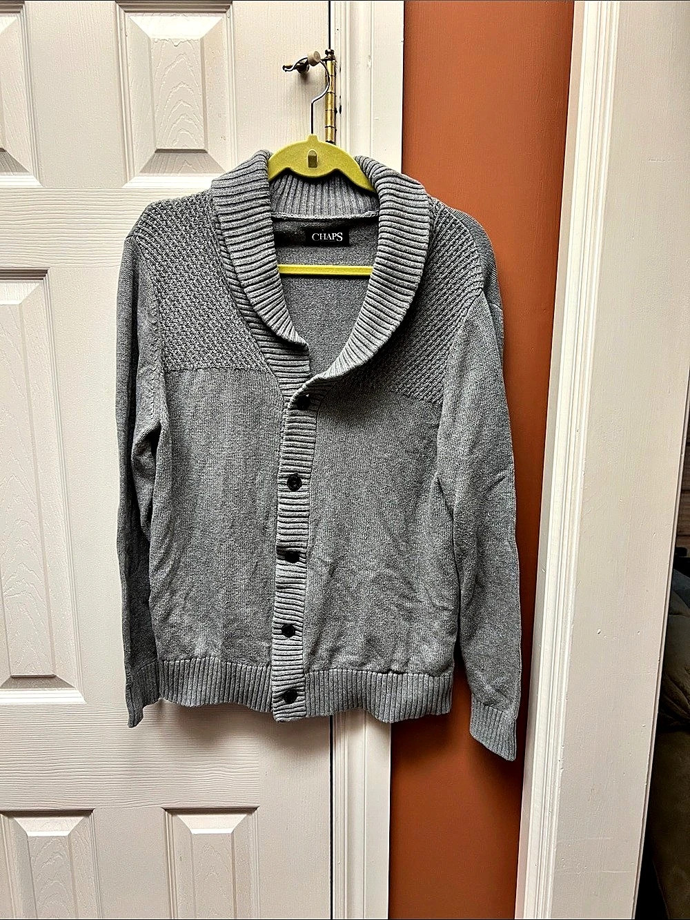Chaps men’s Gray sweater